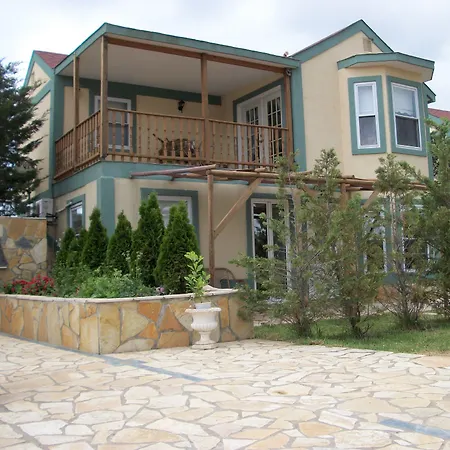 Zest @ Xi Апартаменты Ликсури