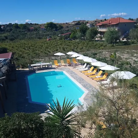 Zest @ Xi Апартаменты Ликсури