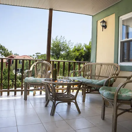 Zest @ Xi Apartment Lixouri